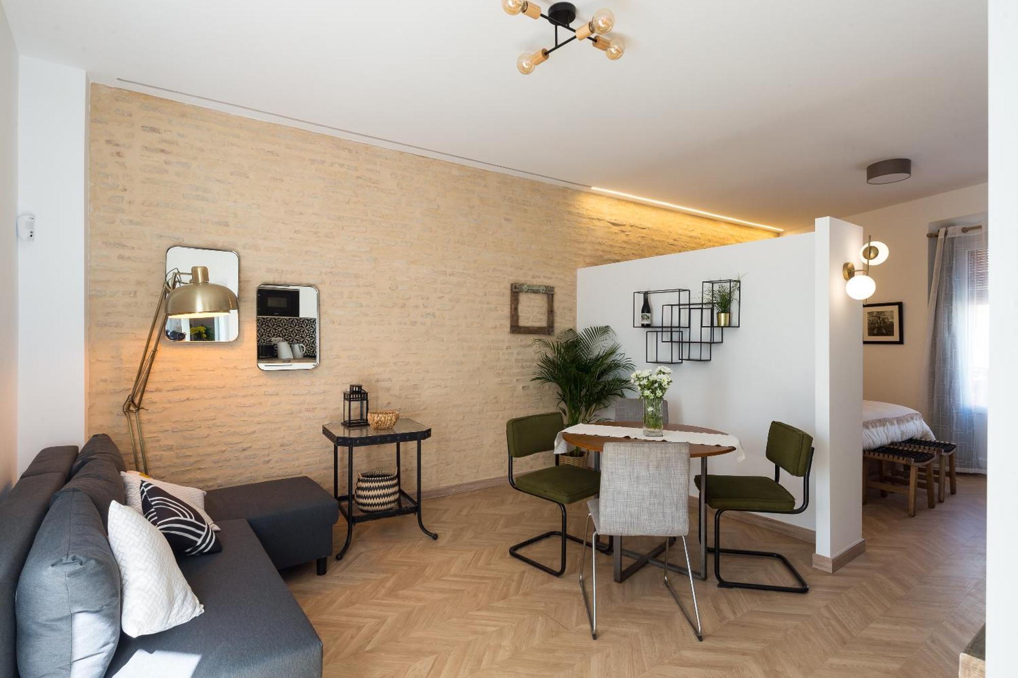 Center Apartment Fully Eqquiped Opcional Breakfast Sevilla Exteriör bild