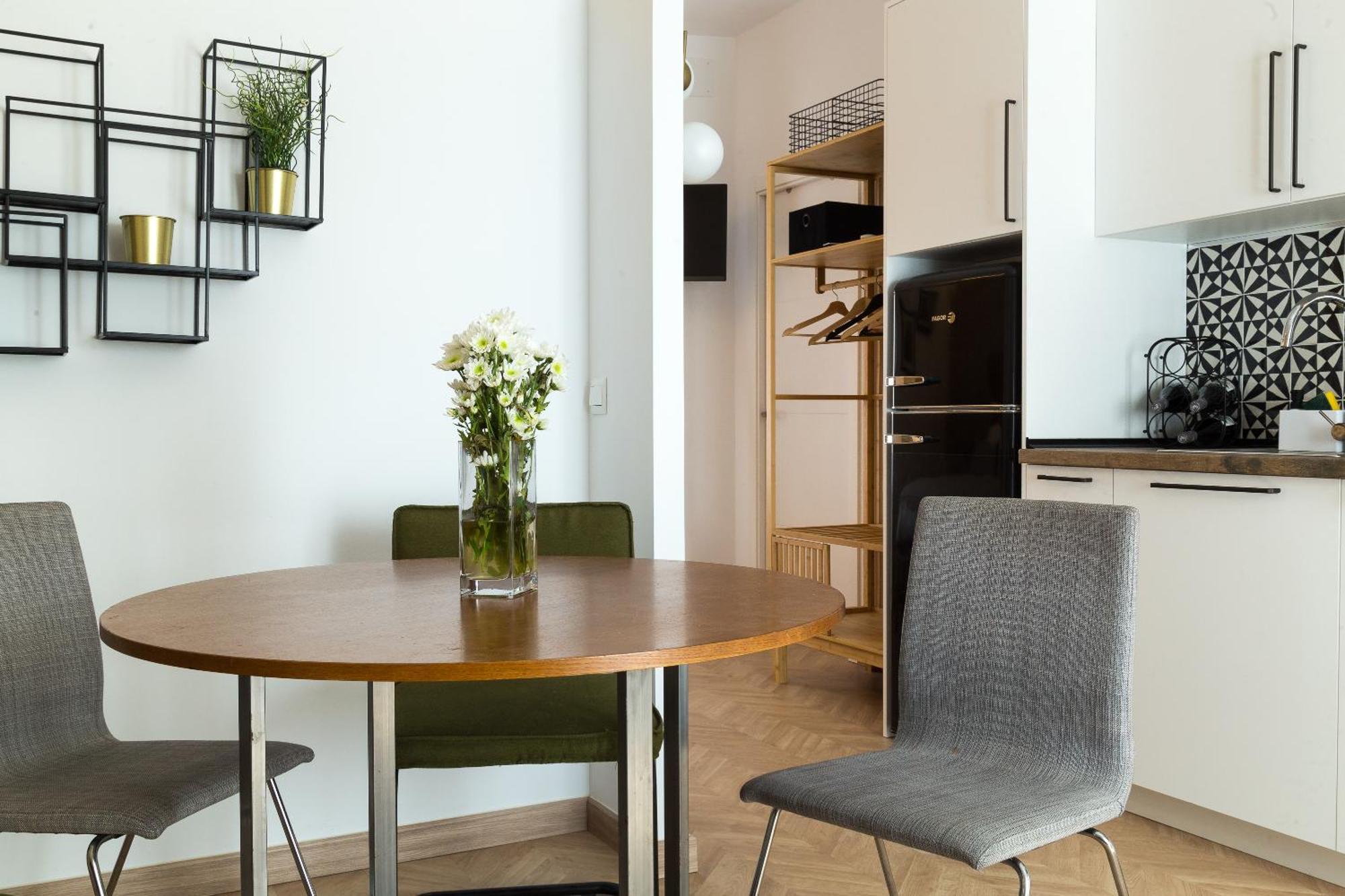 Center Apartment Fully Eqquiped Opcional Breakfast Sevilla Exteriör bild